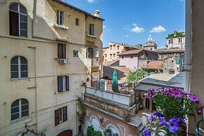 Super Big History Luxury At Colosseum