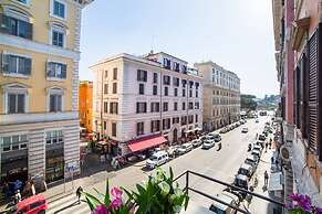 Super Big History Luxury At Colosseum