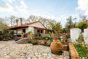 The Fairytale House Seaside Retreat