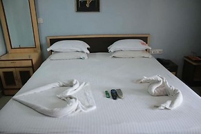 Reba Beach Resort - Hostel