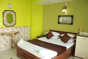 Reba Beach Resort - Hostel