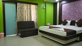 Reba Beach Resort - Hostel