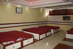 Reba Beach Resort - Hostel