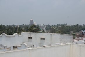 Reba Beach Resort - Hostel