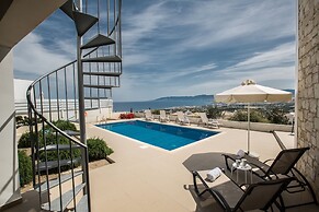 Villa Abbie, Panoramic Sea Views