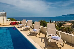Villa Abbie, Panoramic Sea Views