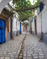 Independent Villa With Private Pool, Covered Parking