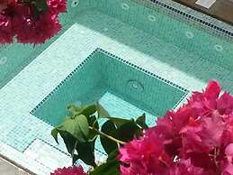 Villa - Right on the Beach, Under the Coconut Trees, Sleeps 10, Pool, 