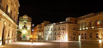 Ortigia Door, Syracuse - Sicily