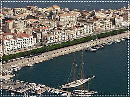 Ortigia Door, Syracuse - Sicily