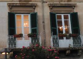 Ortigia Door, Syracuse - Sicily