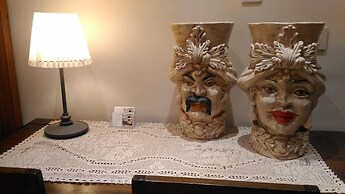 Ortigia Door, Syracuse - Sicily