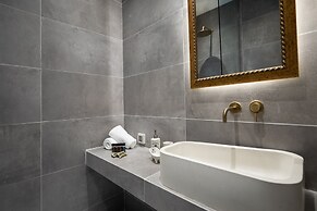 Porta Reale Suite  by CorfuEscapes