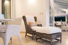 7 Bedrooms Luxury Colonial Villa Complete New 2017