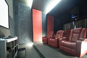 7 Bedrooms Luxury Colonial Villa Complete New 2017