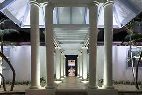 7 Bedrooms Luxury Colonial Villa Complete New 2017