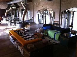 Loft Dell'artista Eclettico, Originale, Unico