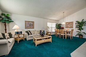 359ld 4 Bedroom Villa by RedAwning