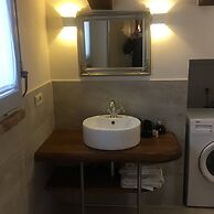 Borgo Santa Lucia, Casa Legnaia