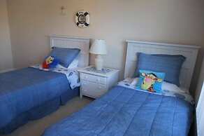 4br, 3ba T/home W/ Screened-in Heated Pool 4 Bedroom Townhouse by Reda