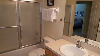 Escape To A 4br, 3ba W/recreation Room 4 Bedroom Villa by RedAwning