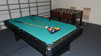 Tm148or 4 Bedroom Home by RedAwning