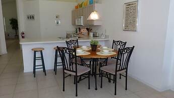 Tm148or 4 Bedroom Home by RedAwning