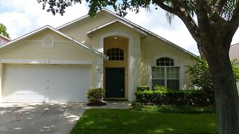 Tm148or 4 Bedroom Home by RedAwning