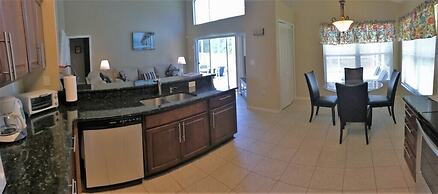 Wr001or 4 Bedroom Home by RedAwning