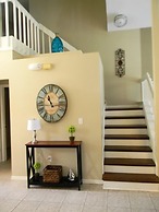 Wr001or 4 Bedroom Home by RedAwning