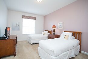 Casa Viva New Vista Cay 3 Bedroom Condo by RedAwning