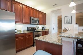 Casa Viva New Vista Cay 3 Bedroom Condo by RedAwning