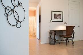 Casa Viva New Vista Cay 3 Bedroom Condo by RedAwning