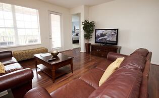 7-301 3 Bedroom Condo by RedAwning