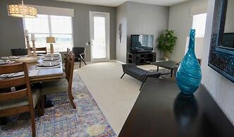 Lakeview Fantasy New! 3 Bedroom Condo by RedAwning