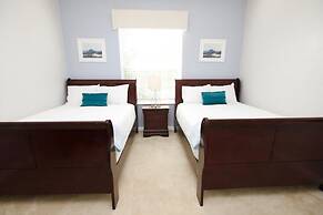 Lakeview Fantasy New! 3 Bedroom Condo by RedAwning