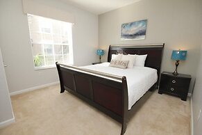 Lakeview Fantasy New! 3 Bedroom Condo by RedAwning