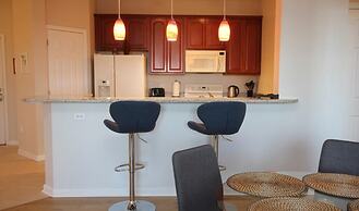 Executive Penthouse 3 Bedroom Condo by RedAwning