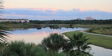 Lake View Penthouse Loft 3 Bedroom Condo by RedAwning