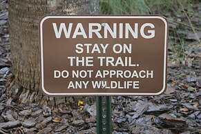 Lake View Penthouse Loft 3 Bedroom Condo by RedAwning