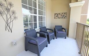 6-203 3 Bedroom Condo by RedAwning