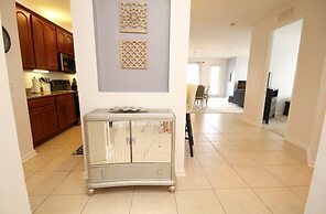 6-203 3 Bedroom Condo by RedAwning