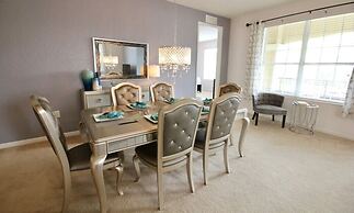 6-203 3 Bedroom Condo by RedAwning