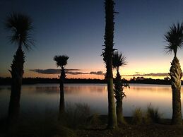 6-203 3 Bedroom Condo by RedAwning