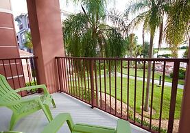 Lake View Treasure 2 Bedroom Condo by RedAwning