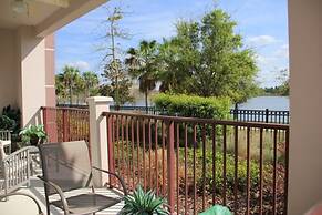 Lake View Paradise 3 Bedroom Condo by RedAwning