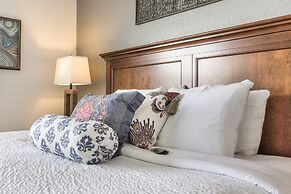 Casa Maria Luxurious 3 Bedroom Condo by RedAwning