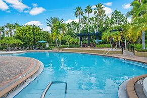 Vero`s Gem Deluxe 3 Bedroom Condo by RedAwning