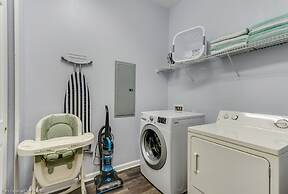 Casa Luna Deluxe 3 Bedroom Condo by Redawning