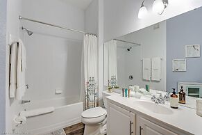 Casa Luna Deluxe 3 Bedroom Condo by Redawning